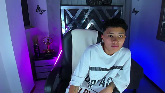 nova sex01 online show from June 15, 10:45 pm
