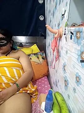 tina8th online show from April 3, 4:38 pm