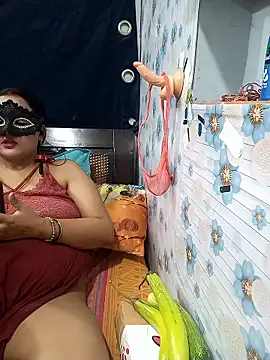 Snapshot of tina8th chatting on April 18, 4:22 pm tina8th online show from April 18, 4:22 pm
