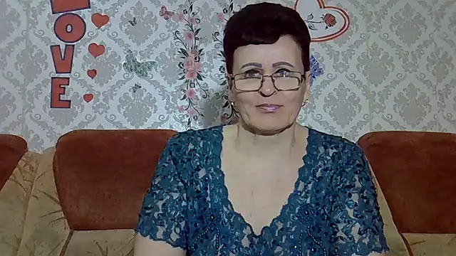 PaulaGolden online show from April 10, 6:45 pm