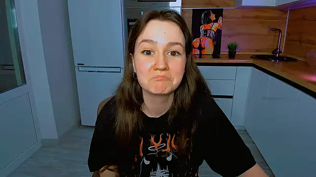 Snapshot of ameli_moon chatting on March 5, 6:56 pm ameli moon online show from March 5, 6:56 pm