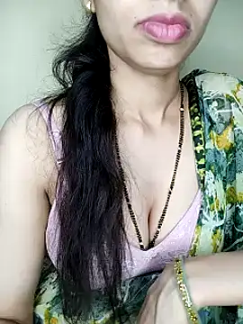 Snapshot of Fair-magic-woman chatting on March 15, 11:08 am Fair-magic-woman online show from March 15, 11:08 am