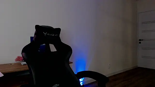 Princess Shy    online show from March 12, 5:49 pm