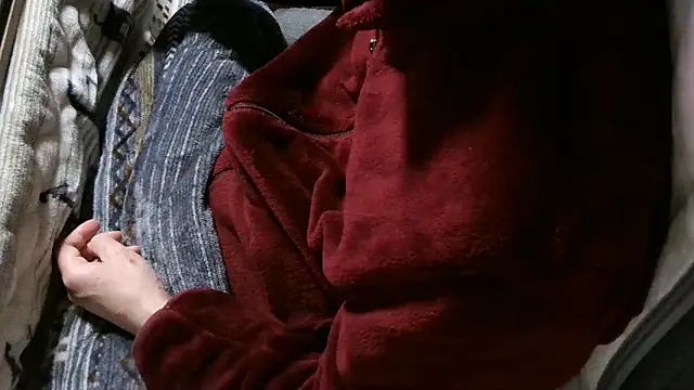 cinnabar red online show from April 7, 2:56 am