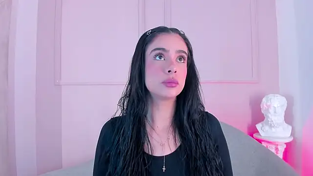 Snapshot of victoria_milann chatting on November 26, 1:23 pm victoria milann online show from November 26, 1:23 pm