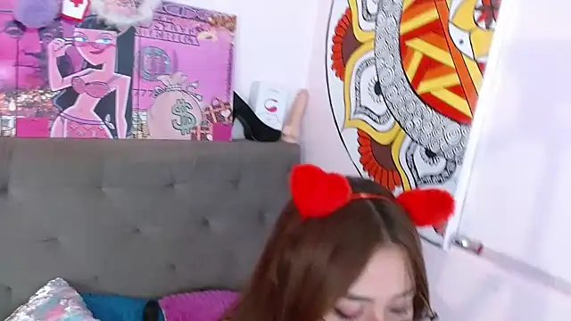 sarawiliamx online show from February 16, 5:37 am