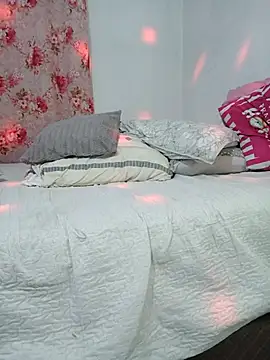 Snapshot of KAZADO_LIBERAL chatting on September 23, 2:03 am KAZADO LIBERAL online show from September 23, 2:03 am