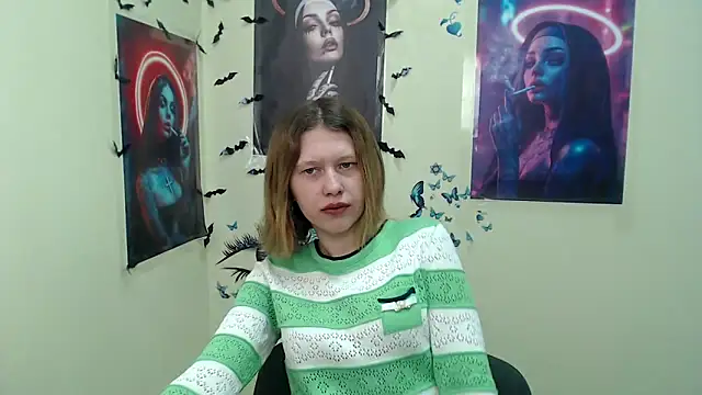 Snapshot of StellaCRL chatting on March 10, 7:21 am StellaCRL online show from March 10, 7:21 am