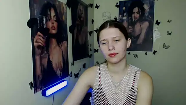 Snapshot of StellaCRL chatting on January 9, 6:42 pm StellaCRL online show from January 9, 6:42 pm