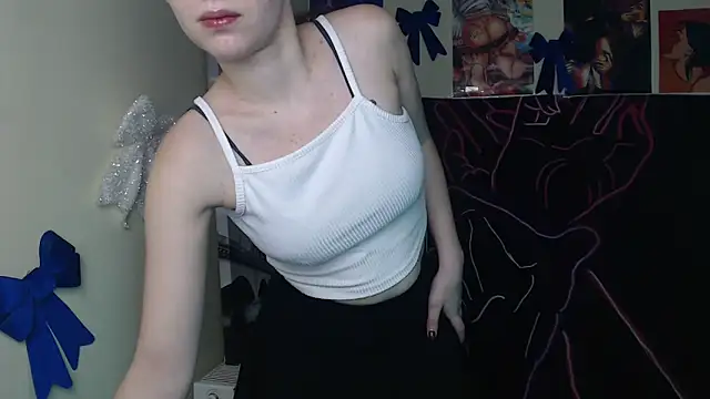 Snapshot of StellaCRL chatting on February 14, 1:30 pm StellaCRL online show from February 14, 1:30 pm