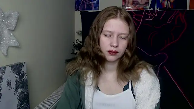 Snapshot of StellaCRL chatting on March 3, 7:36 am StellaCRL online show from March 3, 7:36 am