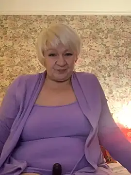 Laura Millf online show from January 9, 7:50 pm