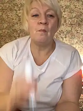 Laura Millf online show from January 19, 2:06 pm