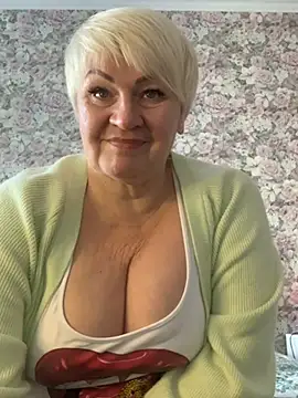 Laura Millf online show from February 5, 9:46 am