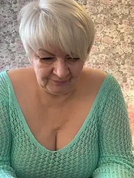 Laura Millf online show from February 27, 7:23 am