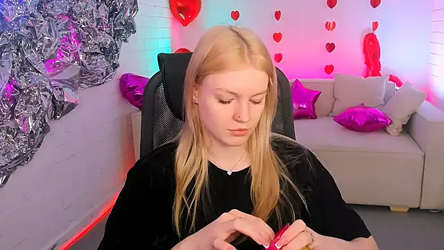 GraceGlamour online show from February 22, 5:12 am