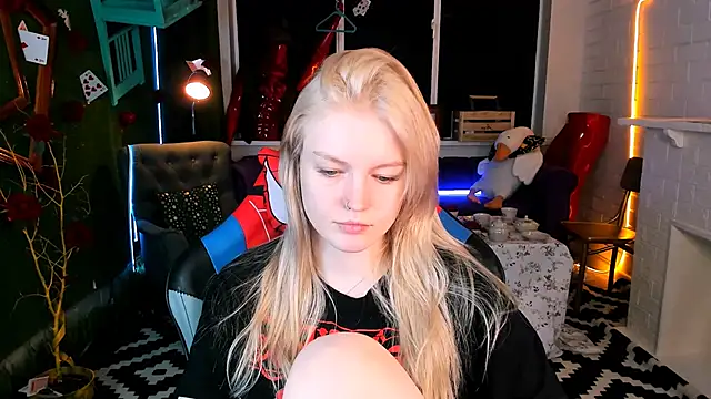 GraceGlamour online show from March 15, 8:15 am