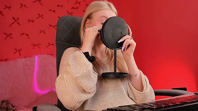 GraceGlamour online show from March 19, 8:23 am