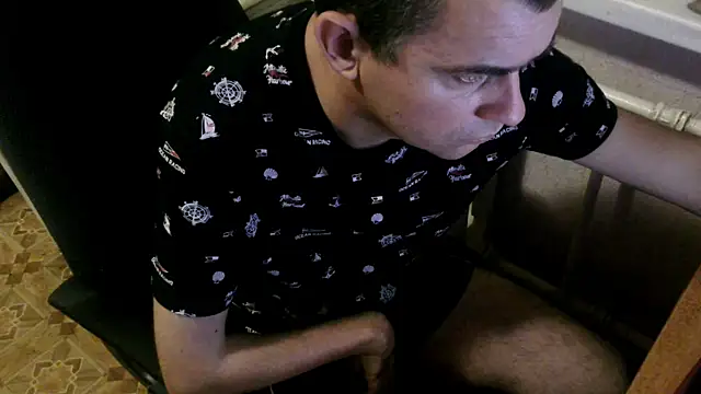 Snapshot of AlDON59 chatting on January 3, 5:31 pm AlDON59 online show from January 3, 5:31 pm