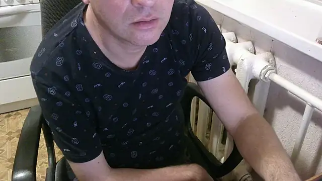 Snapshot of AlDON59 chatting on October 30, 8:20 pm AlDON59 online show from October 30, 8:20 pm