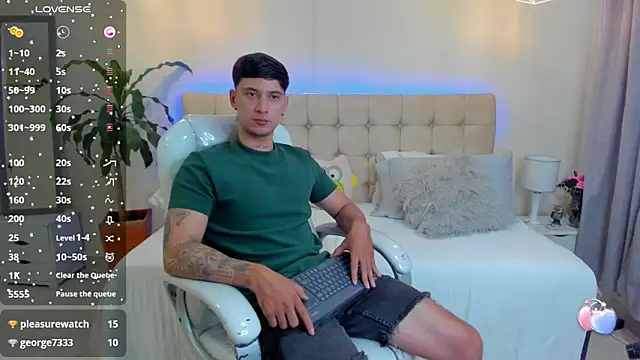 Damian23   online show from January 20, 4:23 pm