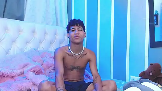 Sexys Boys Hot1 online show from January 15, 11:19 pm