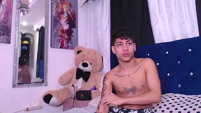 Sexys Boys Hot1 online show from September 28, 5:13 am