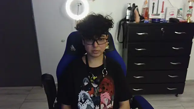 thomascooper7 online show from February 2, 6:37 am