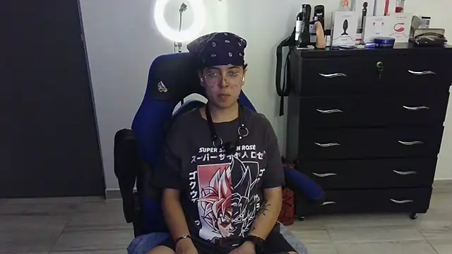 thomascooper7 online show from February 21, 2:06 am