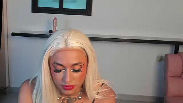 Snapshot of Sabrina_Rosse__ chatting on January 12, 6:39 am Sabrina Rosse online show from January 12, 6:39 am