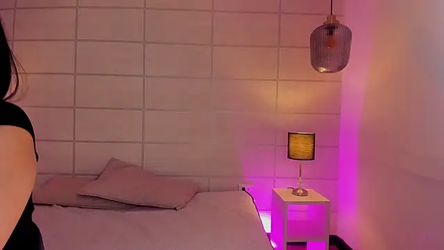 Christine Laam online show from February 28, 2:56 am