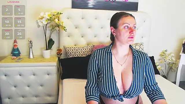 Ysabell01 online show from April 9, 4:23 am