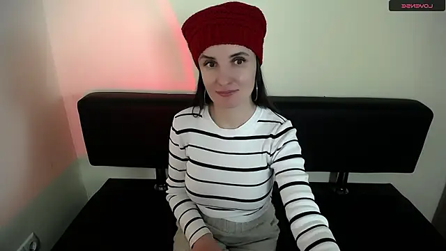 Snapshot of LaimaV_ chatting on February 1, 5:00 pm LaimaV online show from February 1, 5:00 pm