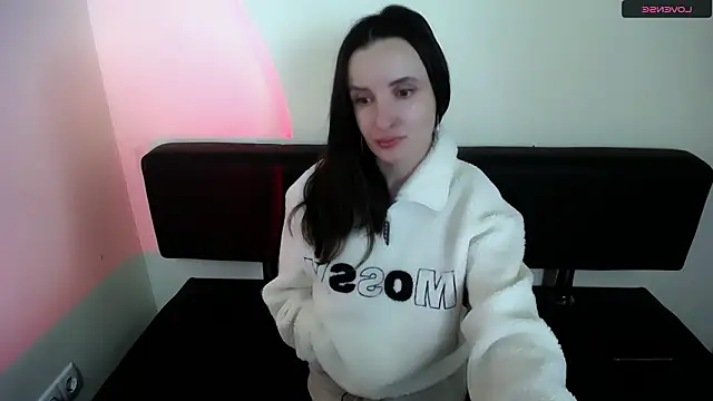 Snapshot of LaimaV_ chatting on February 2, 12:59 pm LaimaV online show from February 2, 12:59 pm