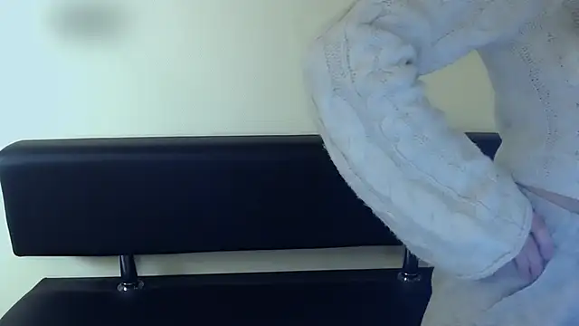 Snapshot of LaimaV_ chatting on February 21, 2:18 pm LaimaV online show from February 21, 2:18 pm