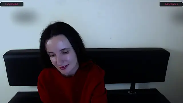 Snapshot of LaimaV_ chatting on February 25, 5:39 am LaimaV online show from February 25, 5:39 am