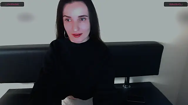 Snapshot of LaimaV_ chatting on February 28, 8:43 pm LaimaV online show from February 28, 8:43 pm