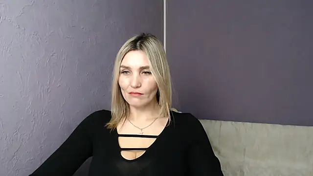  sexy lady online show from February 13, 1:59 pm