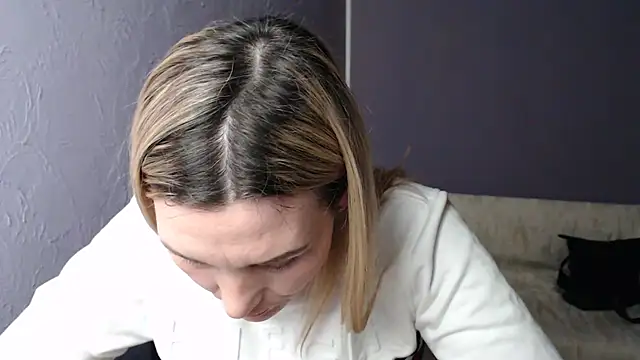  sexy lady online show from February 28, 8:39 pm