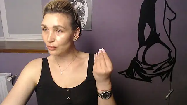 Snapshot of _sexy_lady chatting on June 20, 2:20 pm sexy lady online show from June 20, 2:20 pm