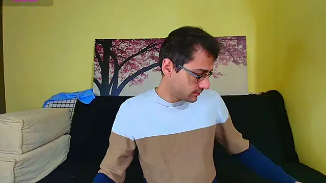 HungEddy online show from November 27, 8:00 pm