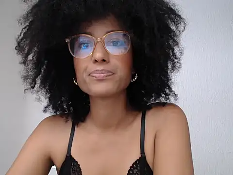 Snapshot of violettamartins chatting on April 13, 8:58 pm violettamartins online show from April 13, 8:58 pm