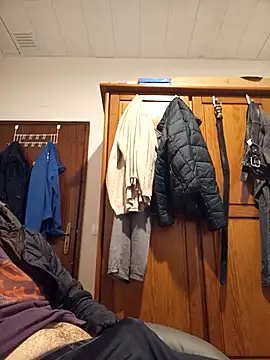 Snapshot of Brucekind chatting on March 1, 4:42 pm Brucekind online show from March 1, 4:42 pm