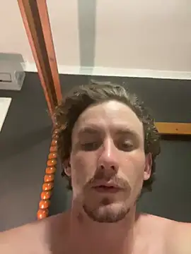 Snapshot of bradleyjamesmc chatting on January 20, 7:35 pm bradleyjamesmc online show from January 20, 7:35 pm