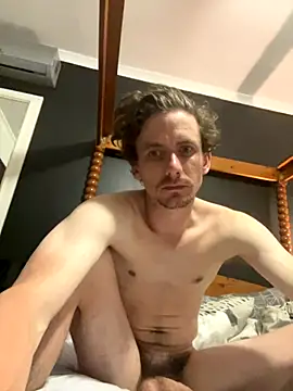 Snapshot of bradleyjamesmc chatting on November 15, 9:11 pm bradleyjamesmc online show from November 15, 9:11 pm