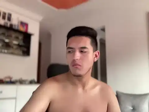 alexandergrey760886 online show from July 13, 1:03 pm