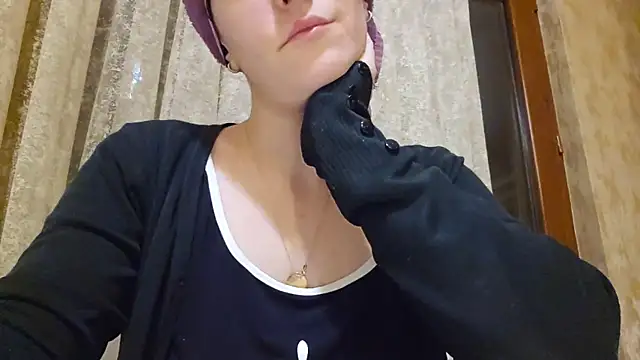 Snapshot of AlejandraDelaney chatting on March 15, 1:18 pm AlejandraDelaney online show from March 15, 1:18 pm