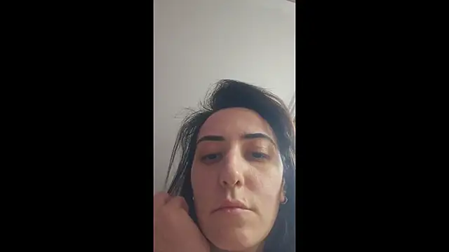 AlejandraDelaney online show from April 25, 1:41 pm