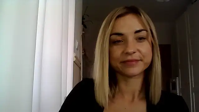 Snapshot of ashley_xlove chatting on December 3, 10:50 am ashley xlove online show from December 3, 10:50 am