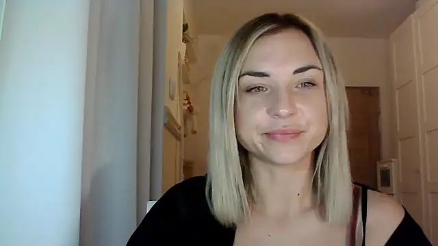 Snapshot of ashley_xlove chatting on December 4, 2:48 pm ashley xlove online show from December 4, 2:48 pm